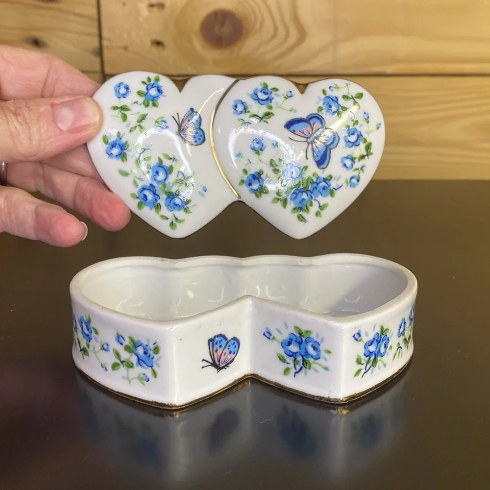 Made in Japan ceramic hand painted heart shaped trinket box cottagecore ditsy